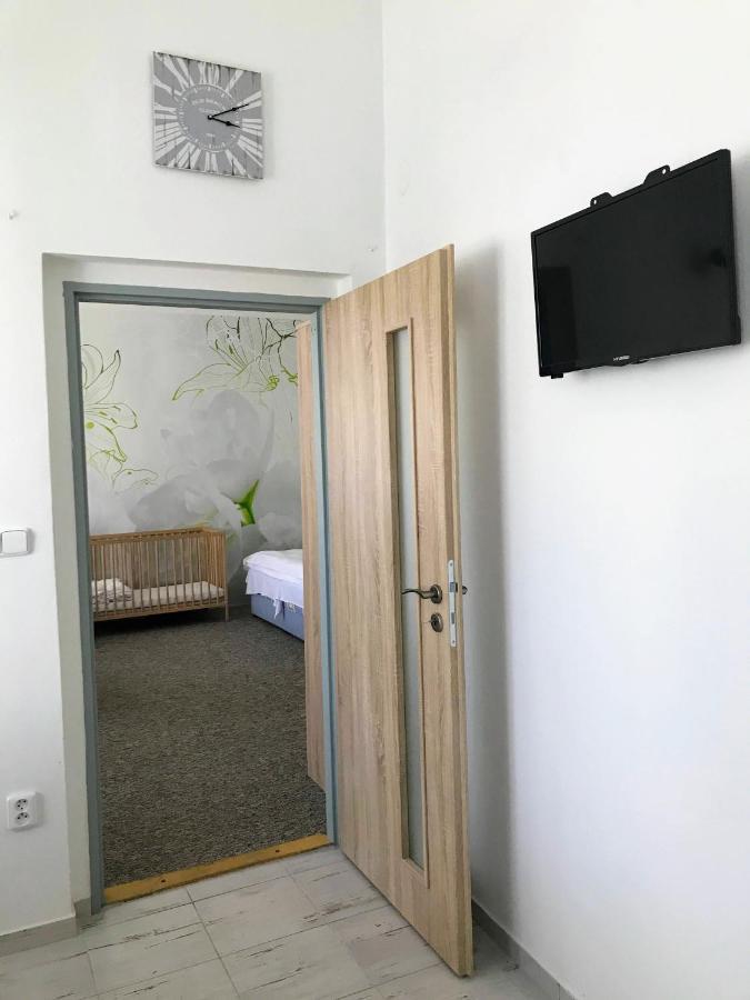 Apartament Apartman Na Namesti Opočno Zewnętrze zdjęcie
