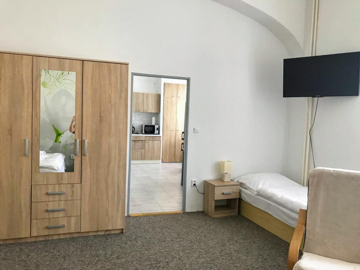 Apartament Apartman Na Namesti Opočno Zewnętrze zdjęcie